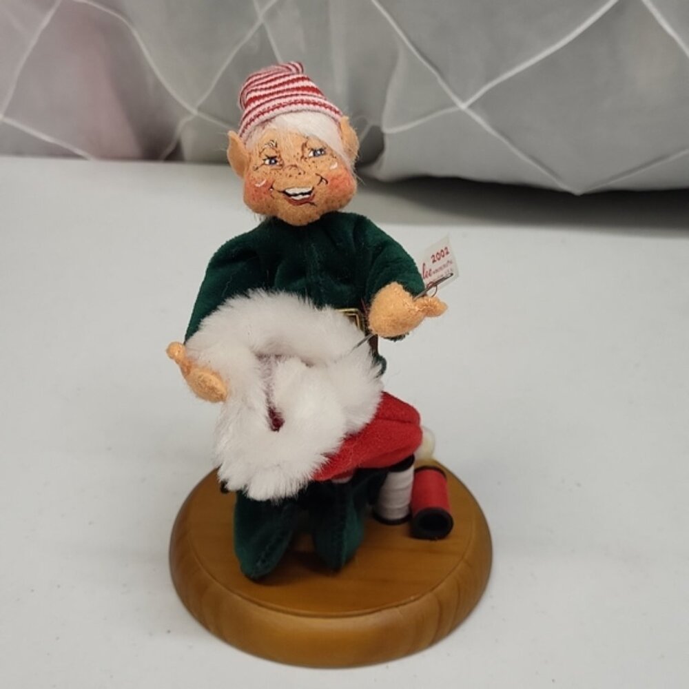Annalee Workshop Elf Sewing Santa's Hat 2002 Christmas Decorations